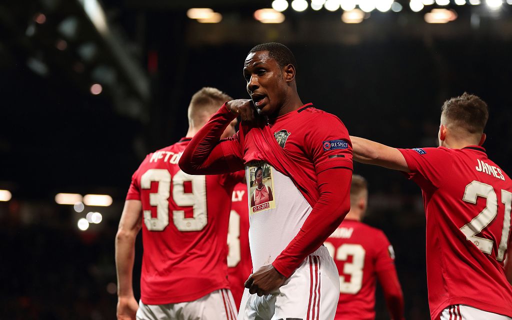 欧联赛程吃紧，山东男篮今晨止住颓势，赛场秩序良好，心理建设被强调的简单介绍